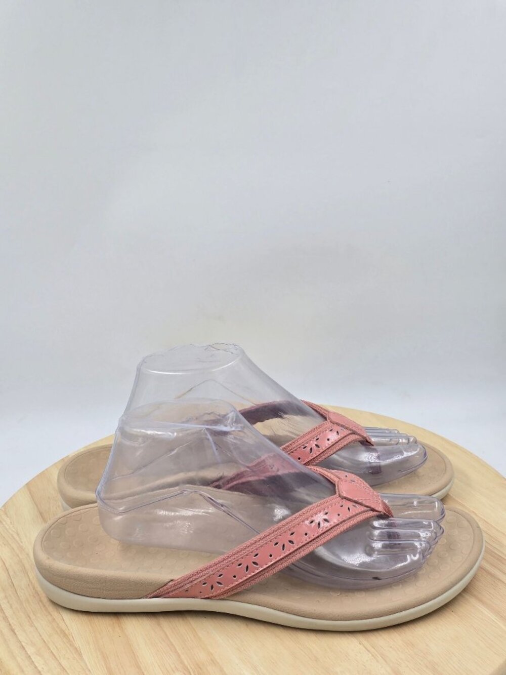 Vionic Womens  Casandra Orthotic thong sandal sz 10